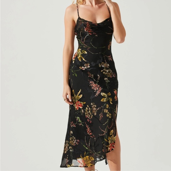 Astr The Label Gaia Floral Midi Dress
Black Orange Burnout  size Large - Picture 6 of 16